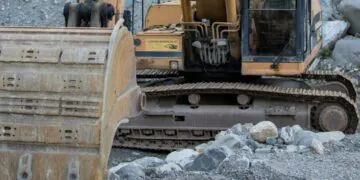skid-steer-rock-bucket